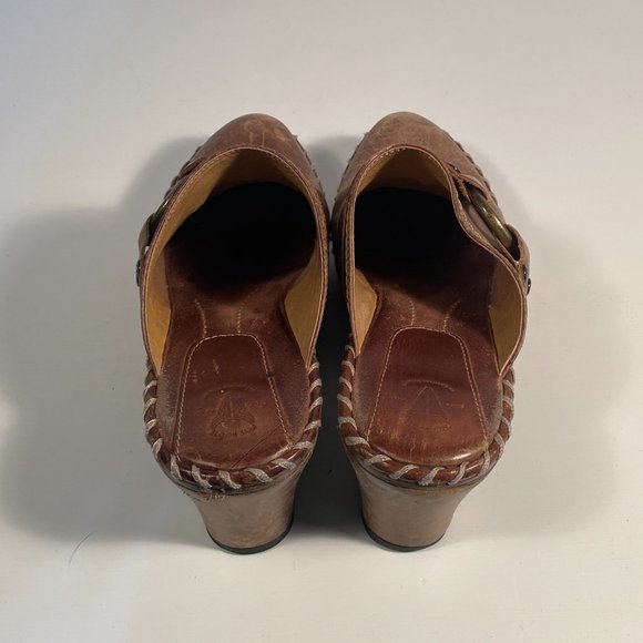 Frye Charlotte Distressed Brown Leather Harness Accent Mules Women Size 9 M - Picture 2 of 9